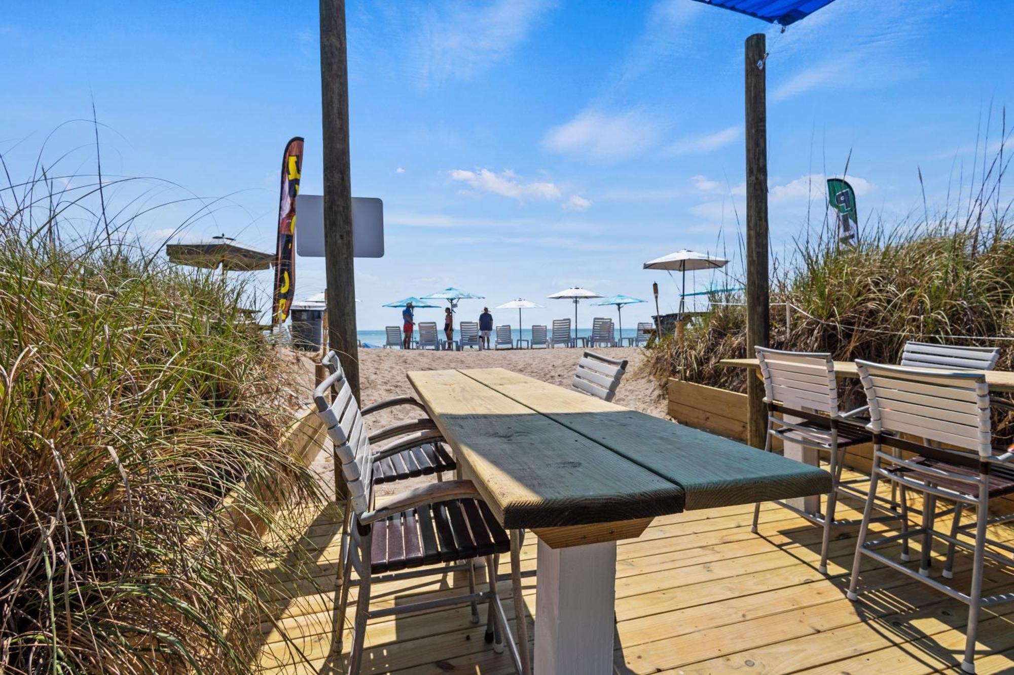 Oceanfront Inn, Inlet View Room, King Bed, #14 皮尔斯堡 外观 照片